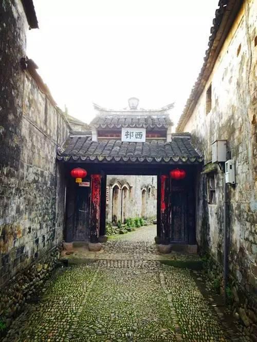 精准落实稳健货币政策 推动金融支持实体经济成效显著